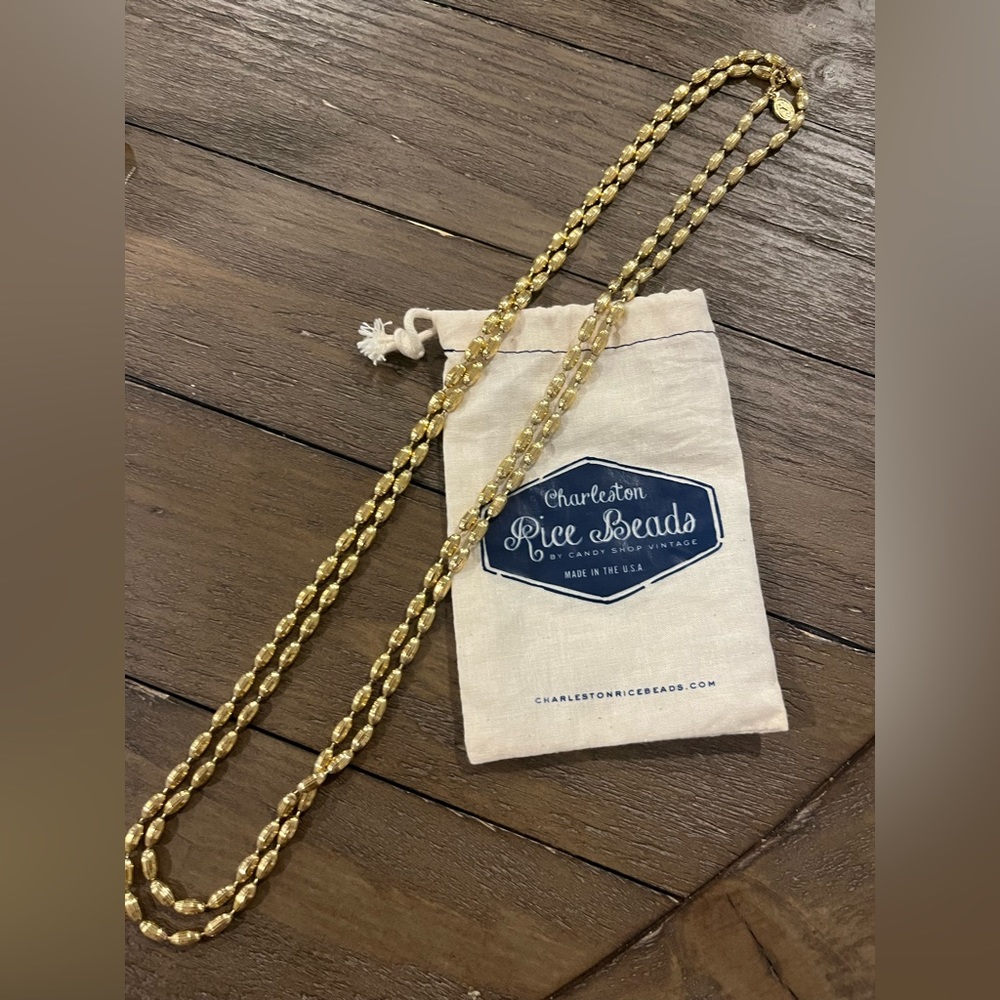 EUC Charleston Rice Beads Gold Necklace